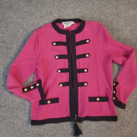 Jacket - Picture 1 of 4